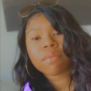 Meet your Posher, Amya